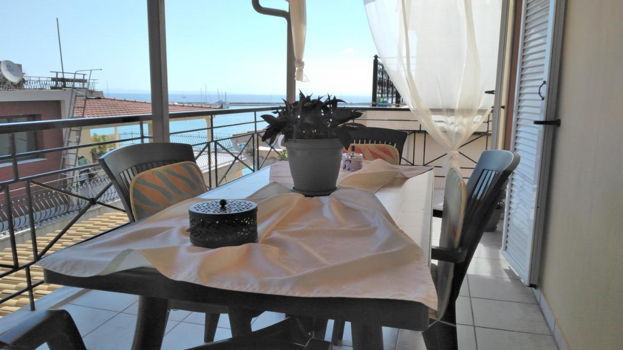 Port View Apartment ไซคิย์นธอสทาวน์ ภายนอก รูปภาพ